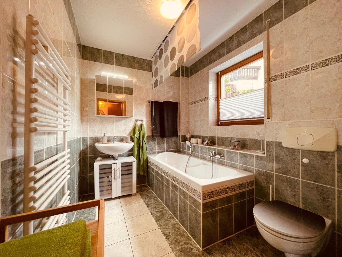 Ferienwohnung Etzelbach Екстер'єр фото